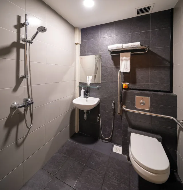 Superior, Double Bed, No Window، The Quay Hotel West Coast 7/8