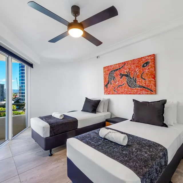 شقة ديلوكس بسرير مزدوج بـ3 غرف نوم لذوي الإعاقة، Zenith Ocean Front Apartments 1/6