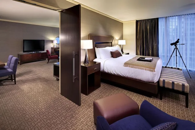 جناح تنفيذي بسرير كينج، Fairmont Pittsburgh 2/5