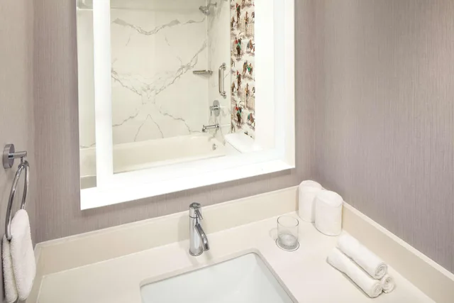Room, Double Bed, Accessible, Whitney Peak Hotel Reno, Tapestry Collection by Hilton 4/4