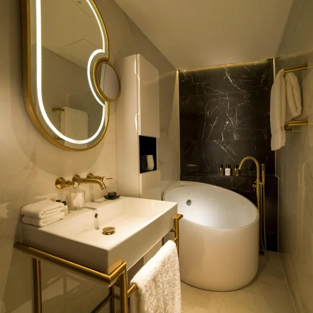 3 Bedrooms, Astor, Suite، The Guardsman 5/6