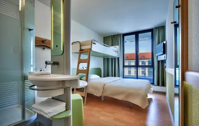Standard, Double Bed, Ibis Budget Dresden City 3/5