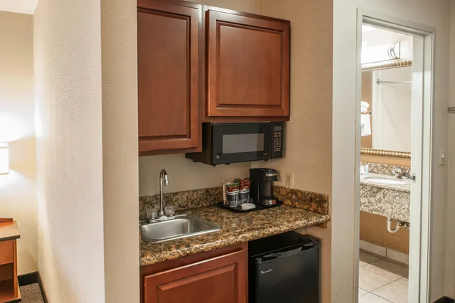 غرفة بسرير كينج، Comfort Inn Indianapolis South I-65 9/9