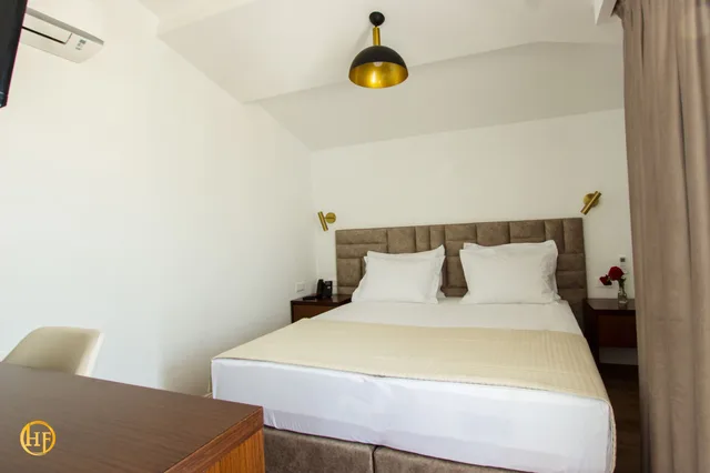 Grand, Twin Beds, HOTEL FANTASY 1/5