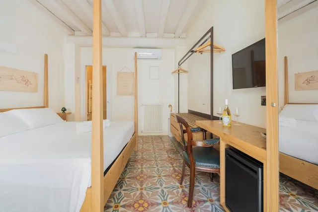 Basic, Double Bed, No Balcony, Ground Floor، Antico Mondo 7/10