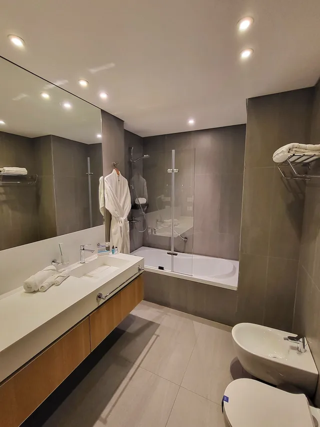 Junior Suite, Deluxe, King Bed, with Pool, Monot Suites Beirut 2/4