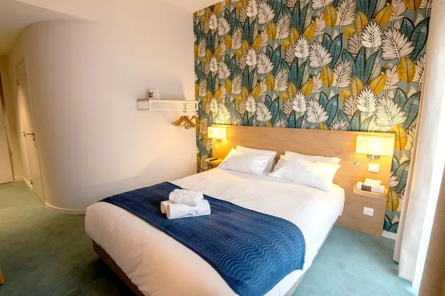 غرفة كومفورت بسرير كينج لذوي الإعاقة، The Originals City, Ara Hotel, Landerneau 2/4
