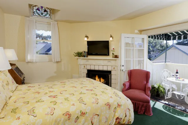 Golf, Queen Bed، Gosby House Inn A Four Sisters Inn 2/2