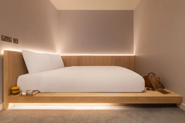 Cocoon 2, Double Bed، Zedwell Greenwich 2/11