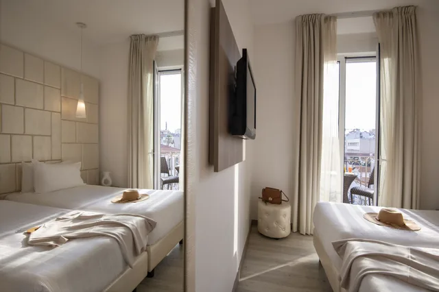 غرفة بشرفة، Golden Tulip Cannes de Paris 9/10