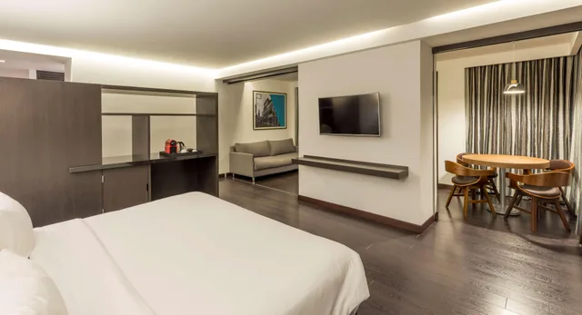 غرفة قياسية بسريرين منفصلين، Doubletree By Hilton Guadalajara Centro Historico 1/5