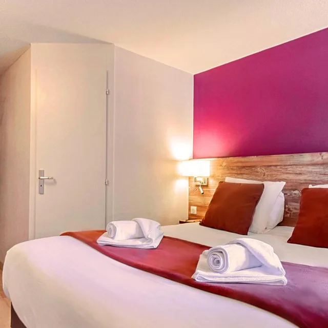 غرفة بسرير مزدوج، Brit Hotel Confort Pau Lons 1/8