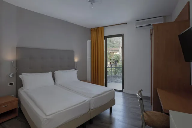 غرفة قياسية بسريرين منفصلين، Hotel Royal Village 1/10