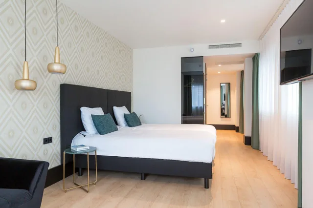 Supreme, City View، The James Hotel Rotterdam 1/1