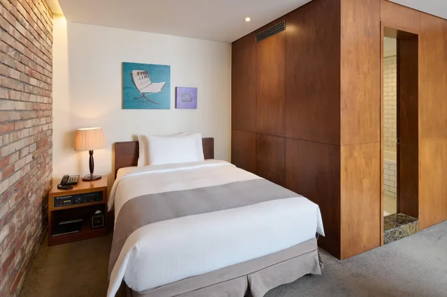 Room, Semi Double Bed, No View, President Hotel Seoul 1/1