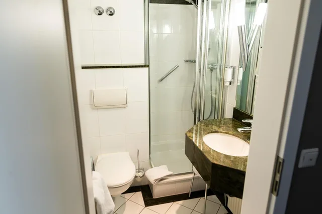 Standard, Single, Hotel Kaiserhof 7/15
