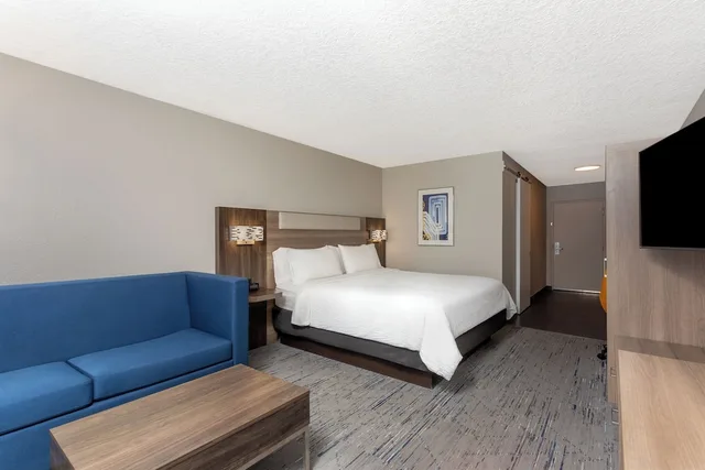 Standard, Queen Bed, Accessible, Holiday Inn Express Hotel And Suites Florida City Gateway To Keys 6/9