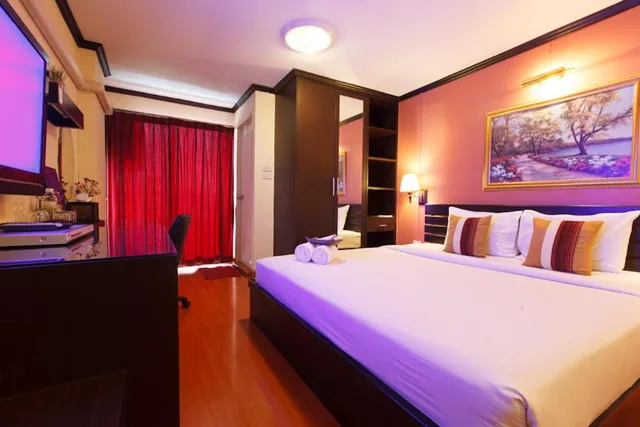 Suite, Double Bed, Vabua Asotel Bangkok 4/9