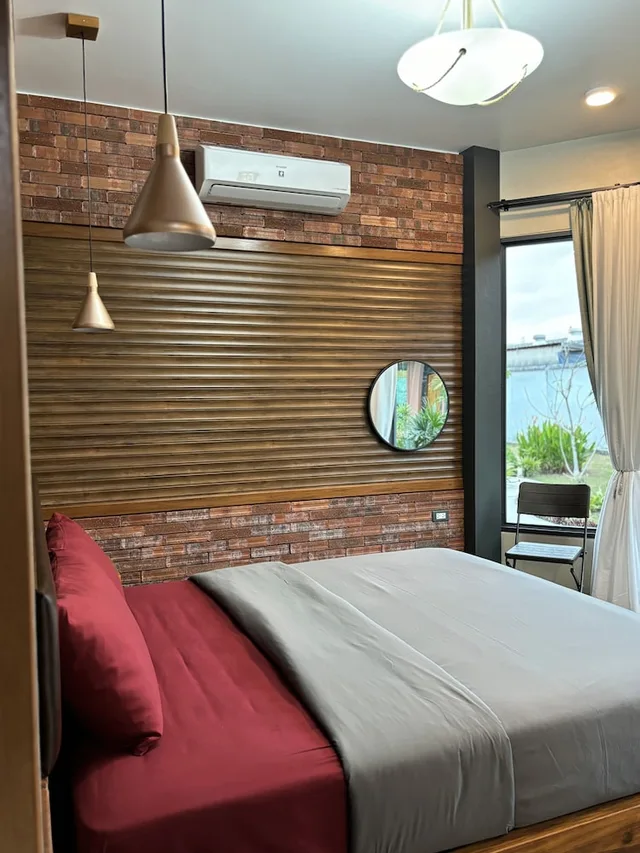 بنغل غراند ديلوكس بسرير كينج، Cafe@Luv22 Guest House 2/5
