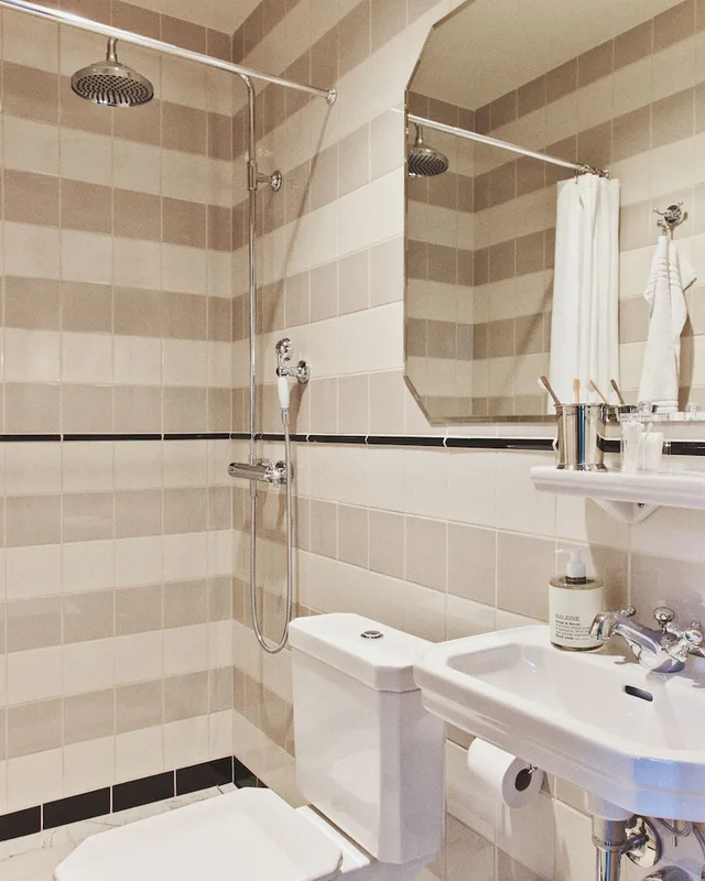 غرفة صغيرة بسرير كوين، Hotel Bella Grande 3/3