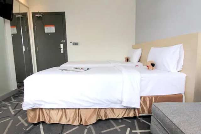 غرفة سوبيريور بسريرين فرديين، Pacific Express Hotel Central Market 1/5