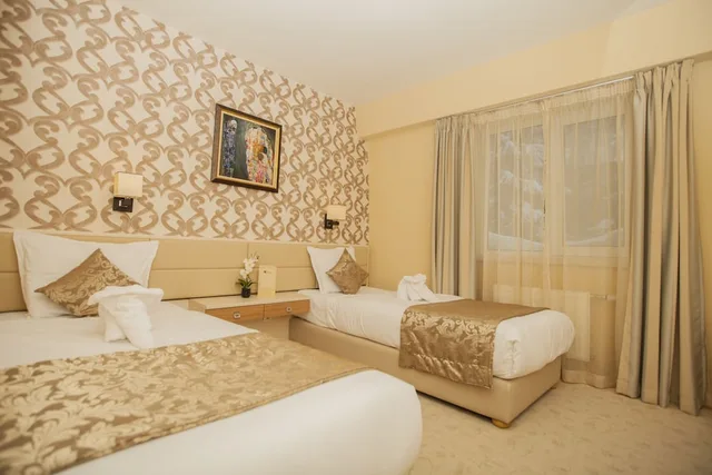 غرفة قياسية بسرير مزدوج، Family Hotel Saint George 2/3