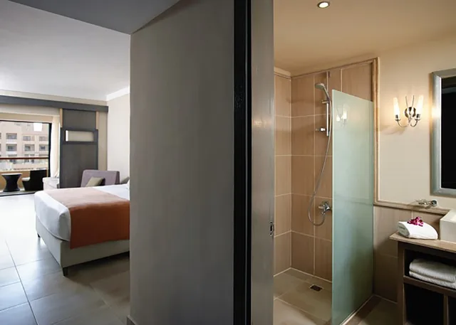 غرفة عائلية، Coral Sea Aqua Club 3/3