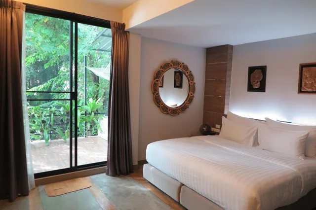 غرفة فاخرة بجاكوزي، V20 Boutique Hotel 1/8
