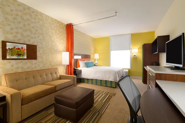استوديو بسرير كوين مع أريكة، Home2 Suites By Hilton West Edmonton Alberta Canada 10/10