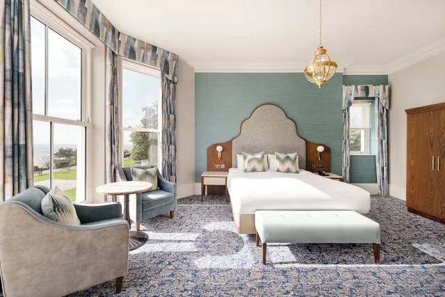 غرفة بريميوم بسرير كينج بإطلالة على البحر، voco The Clifton Folkestone, an IHG Hotel 5/7