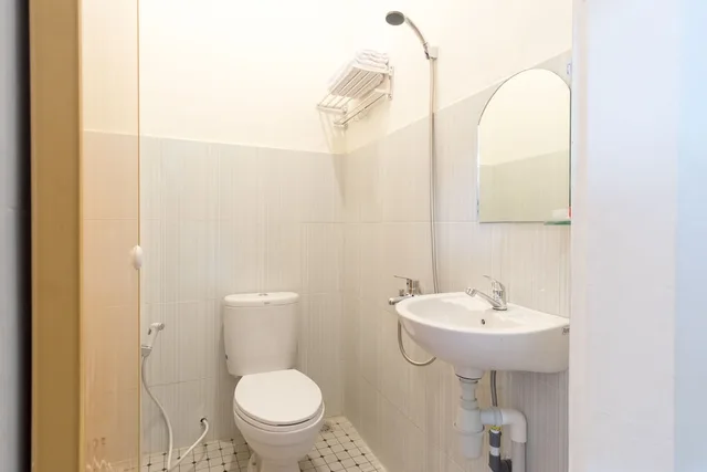 غرفة قياسية بسريرين منفصلين، OYO 873 Kamani Homestay Syariah 4/5