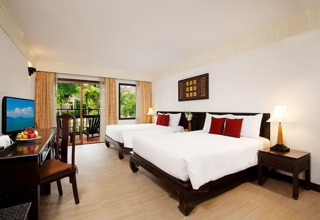 غرفة ديلوكس بسريرين كوين بإطلالة على الحديقة بغرفة نوم واحدة، The Sun Club Khao Lak by Katathani 1/2