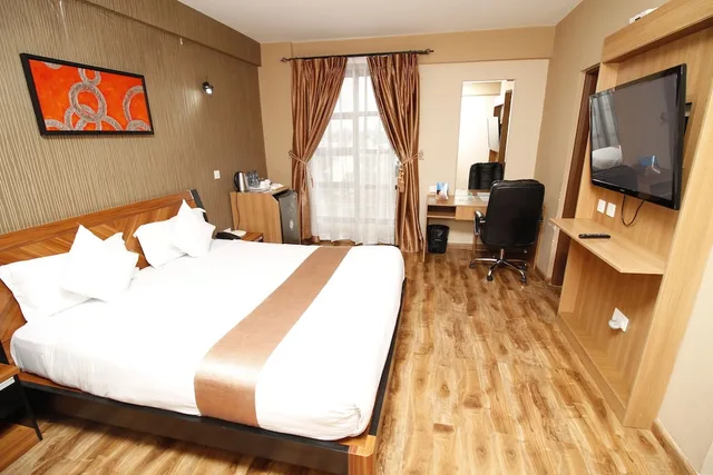 غرفة تنفيذية بسرير كينج، Westend Hotel 2/6