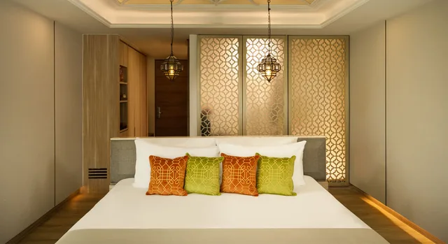جناح ديلوكس بسرير كينج بإطلالة على الجبل، Avista Grande Phuket Karon MGallery 6/10