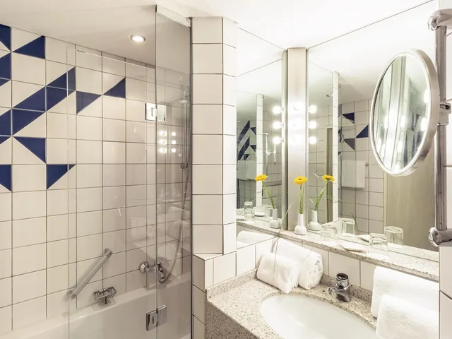 غرفة قياسية بسرير كوين، Mercure Hotel Koeln City Friesenstrasse 4/5