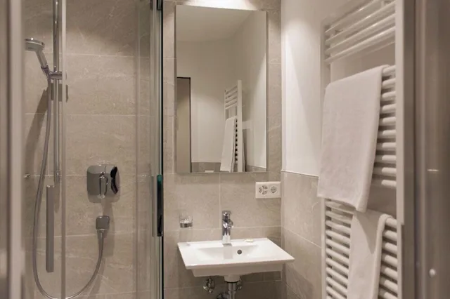 غرفة أساسية بسرير مزدوج، Hotel Parnass 4/4