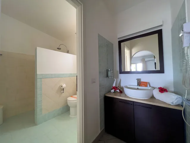 غرفة عائلية بسرير مزدوج بإطلالة على البحر مع أريكة، VOI Praia de Chaves Resort 3/3