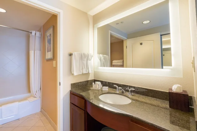 جناح استوديو بسرير كينج للمدخنين، Homewood Suites By Hilton San Diego Airport Liberty Station 1/2