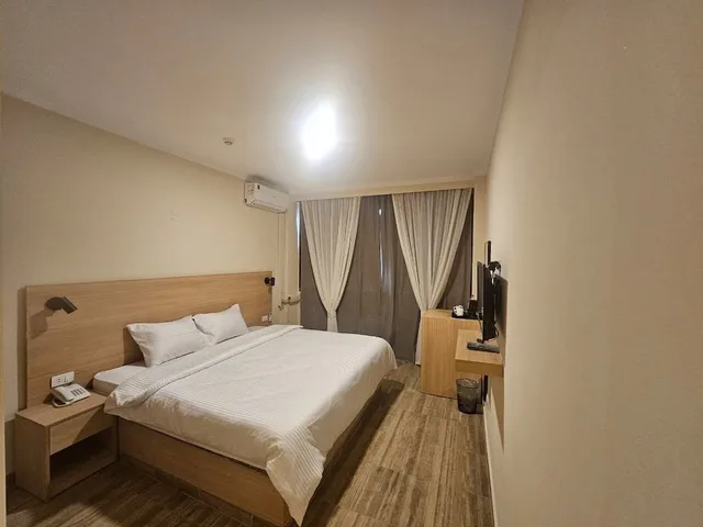 غرفة قياسية بإطلالة على المدينة مفردة بسرير كوين، Oasis Hotel Heliopolis 3/5