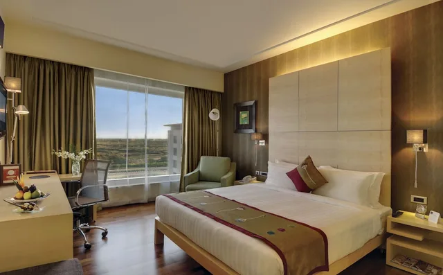 غرفة سوبيريور بسرير كينج، NOVOTEL HYDERABAD AIRPORT 2/7