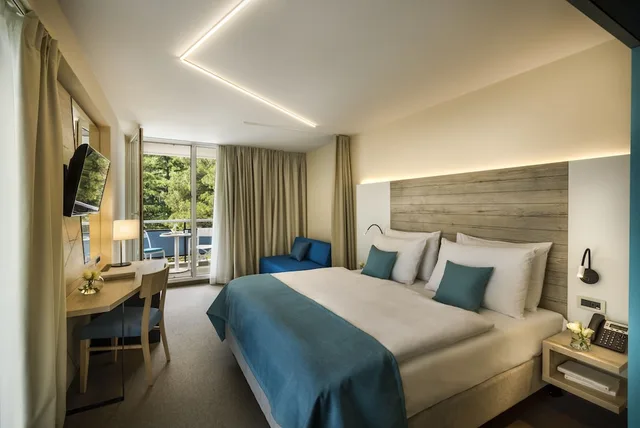 Superior, Twin Beds, Queen Bed, Hotel Marina Liburnia 1/3