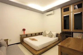 غرفة مفردة بسرير كينج، Valentine Hotel 1/1