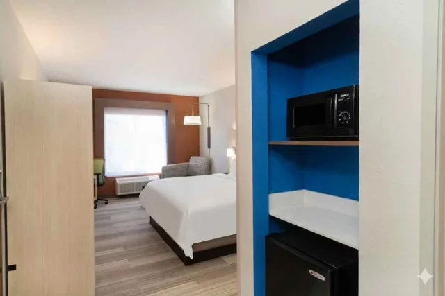 Leisure, King Bed، Holiday Inn Express Hotel And Suites Magee 5/6