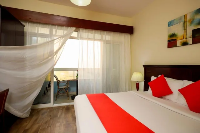 غرفة ديلوكس بإطلالة على البحر بشرفة، Mermaid Beach Hotel 3/10