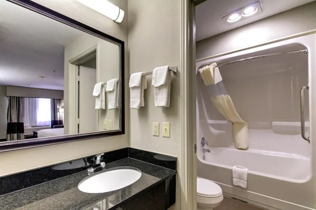 غرفة ديلوكس بسرير كينج، Motel6 Arlington, TX 4/6