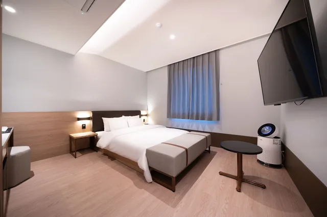 غرفة ديلوكس بسرير مزدوج، Browndot Hotel Suwon City Hall 4/6