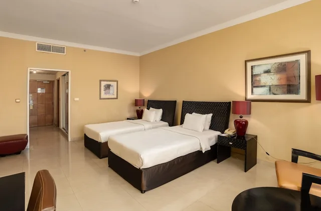 غرفة ديلوكس بسريرين منفصلين، Oryx Hotel 4/9