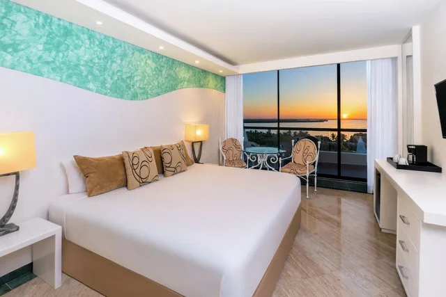 grand, sunset view, Grand Oasis Cancun All Inclusive 4/9