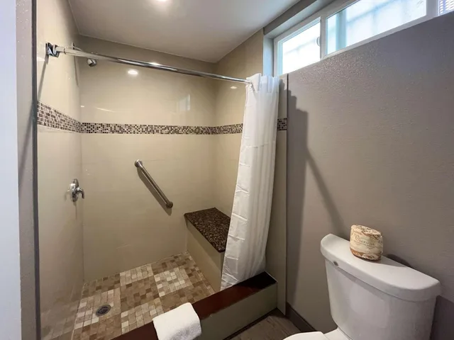 2 King Beds - Mobility Access RI Shwr Nsmk، Motel6 Pico Rivera, CA - Los Angeles 6/8