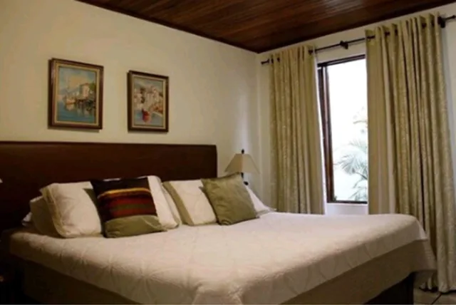 جناح بسرير كينج مع أريكة، Colours Oasis Resort 1/10